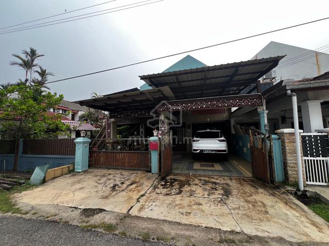 Semi D Lot 144 Gong Limau ( depan padang) 1