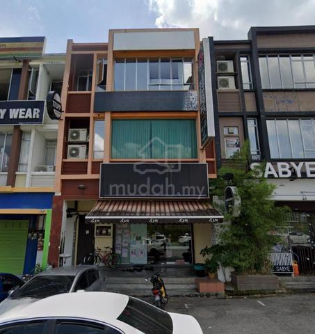 Bandar Putra 3 Storey Shop Office Kulai 1