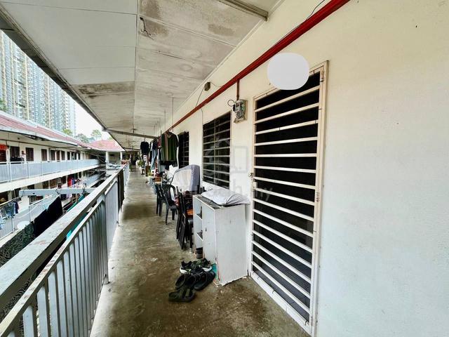 Seri Perindu Apartment 1