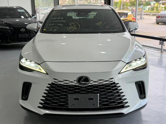 2023 Lexus RX350 Luxury (A) - 3