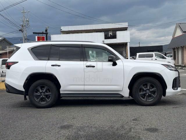 2022 Lexus LX 600 4WD HUD (Recon) - 2
