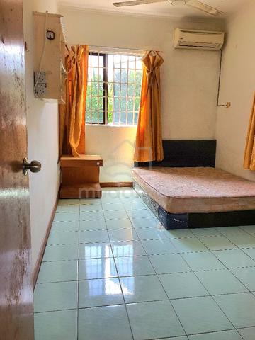 Room grace court 1