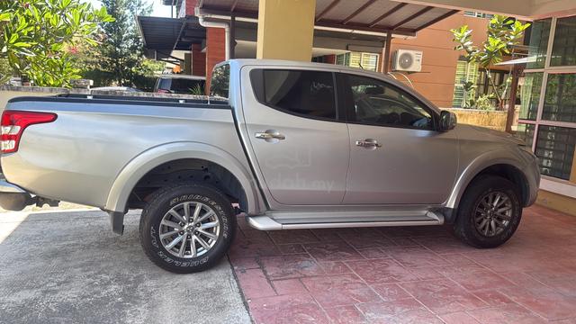 2017 Mitsubishi TRITON 2.4 VGT A/T PREMIUM MY2016 - 1