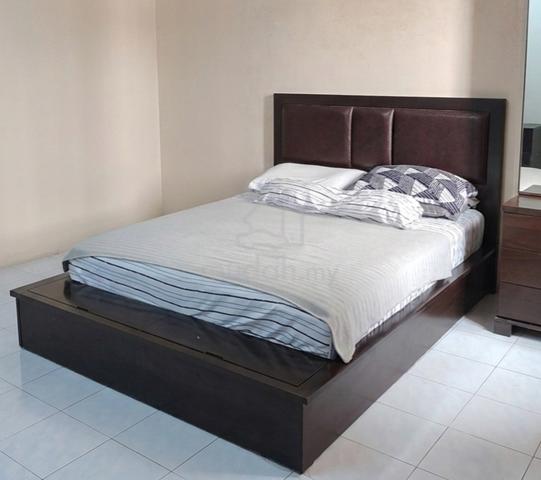 Queen-Size Storage Bed Frame - photo 2 of 5