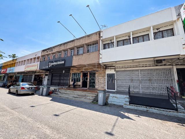2storey Terrace shoplot at cheng baru 1