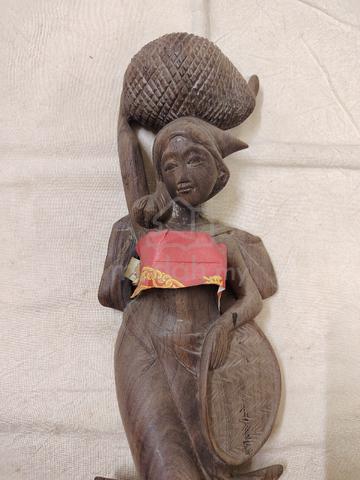 old wooden status - photo 6 of 6