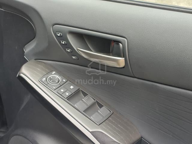 2023 Lexus IS300 F SPORT MODE BLACK EDITION 10k KM - 5