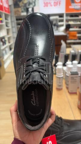 Original Clarks Men's Shoes – New - photo 2 of 3