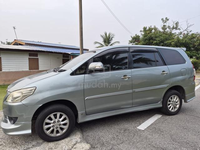 TOYOTA Innova 2.0G 2013 - 4