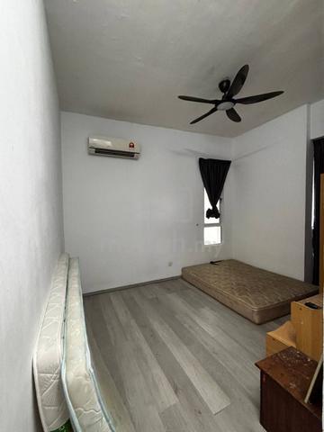 1 Borneo Condominium 1