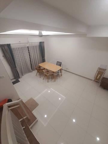 2-Storey Casa Green Cybersouth 3