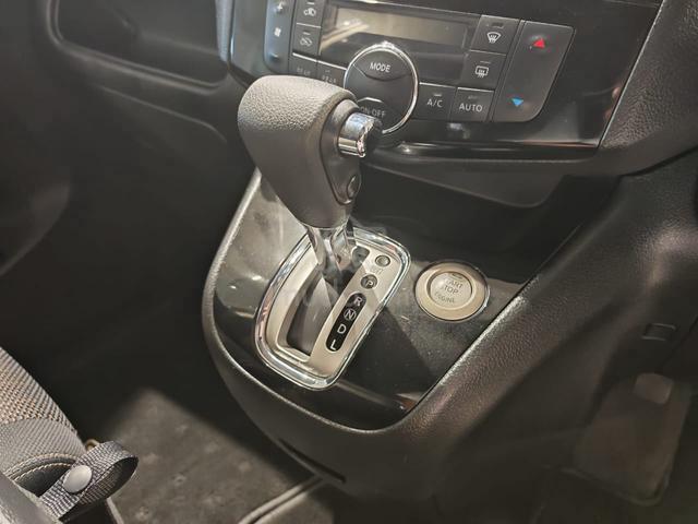 2016NissanSerenaHybrid 2.0 (A)B/ListBolehLoanKedai - 5
