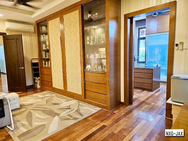 Super Nice Renovated😍CORNER Bungalow House 2 Sty!Setia Alam Eco Park 1
