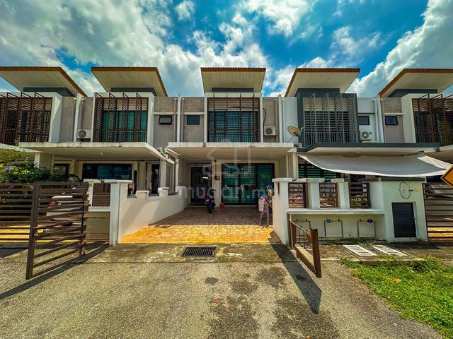 2 Storey Intermediate Terrace Saujana Klia, Kota Warisan Dengkil 1