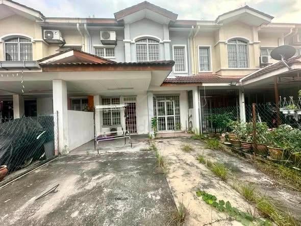 Bandar Botanic Klang JENARIS Double Storey Terrace House 1
