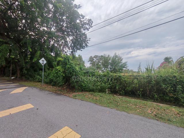 [SEA VIEW LAND CORNER] Port Dickson Freehol Bungalow Lot 1