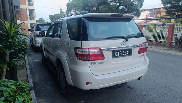 2009 Toyota FORTUNER 2.7 V TGN51R-NKPSKE FACELIFT - 3