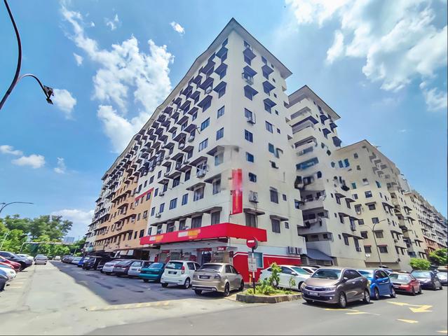 Aman Putra Apartment 1