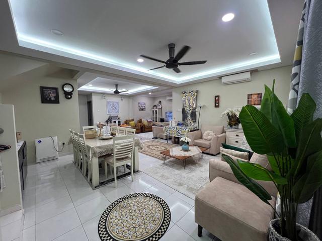 FREEHOLD Open Facing End Lot Two Storey Terrace Prima Saujana Kajang 1