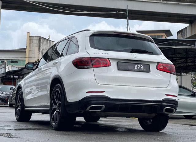 AMG LINE 2020 Mercedes Benz GLC300 2.0 4MATIC(A) - 2