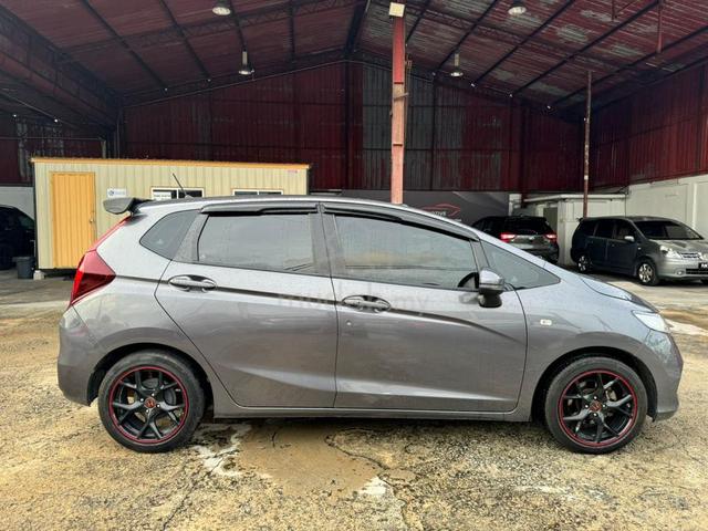2017 Honda JAZZ 1.5 S (A) - 4