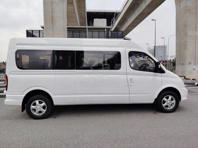 2019 Maxus V80 2.5 (M) Window Van 15 Seat - 4
