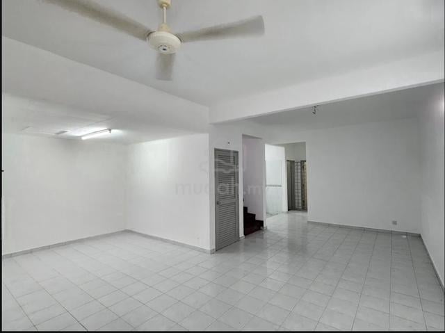anggerik Doritis Kota Kemuning,basic house worth to buy,Shah alam 1