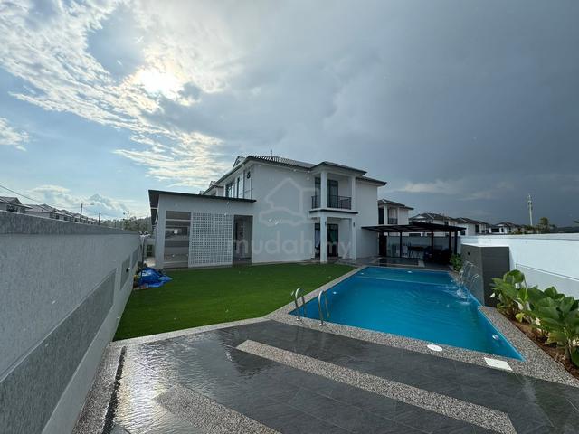 Corner Lot Terrace House For Rental 1