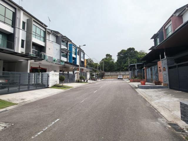 Indahpura Crystal @ 2.5 Storey For Sale 1
