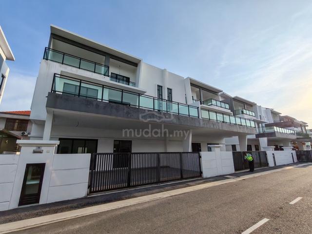 Alma Residence All New G/Guarded 3-Storey Semi D Super Bigger House !! 1
