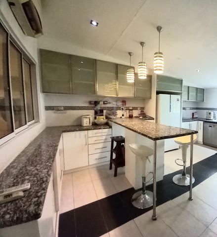 Corner 2-Storey Semi-Detached House / Golf Garden / Bundusan 1