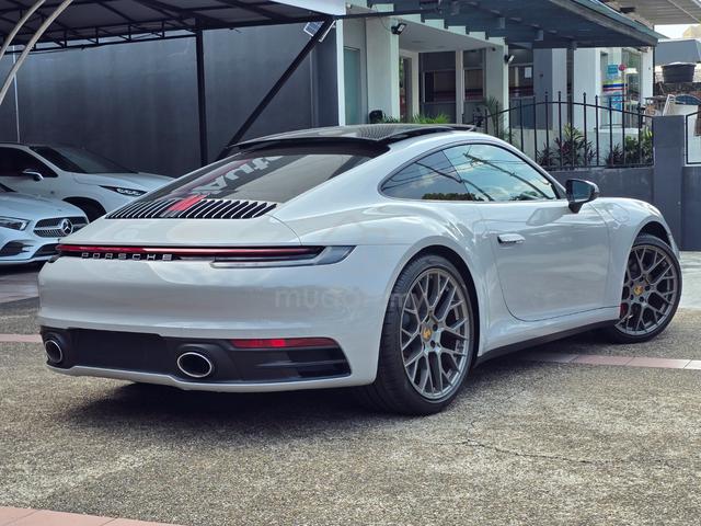 Porsche 911 CARRERA 4S 3.0L Classic Interior - 3
