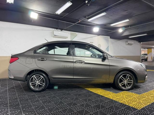 2022 Proton SAGA 1.3 PREMIUM FACELIFT 10k+km only! - 4