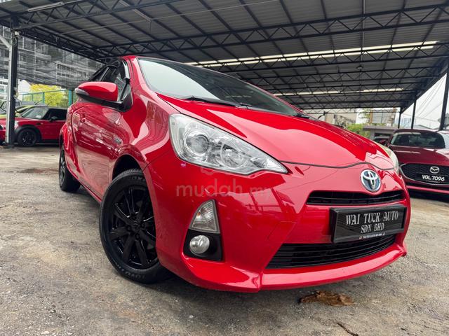 Toyota PRIUS C 1.5 (HYBRID) (A) Push Start - 1