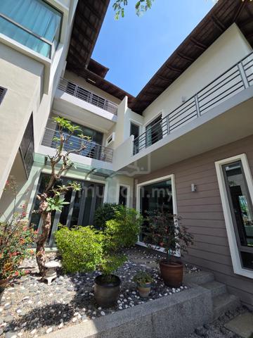 Putra Heights Bukit Baru Bungalow House 1
