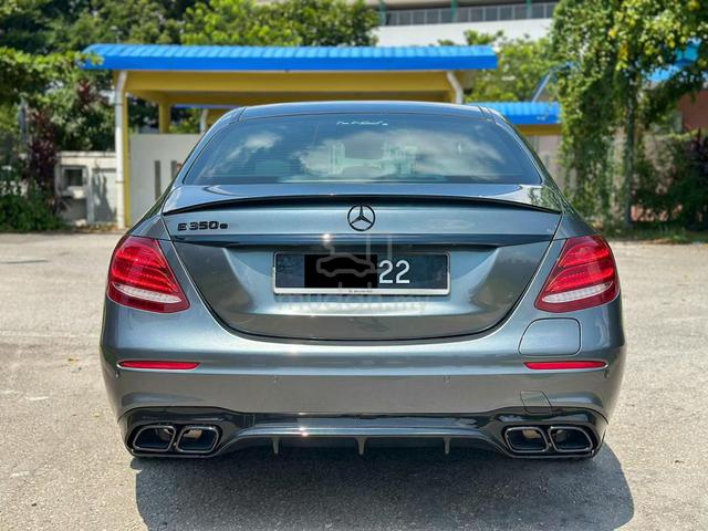 2017 Benz E350e 2.0 AMG BURMESTER SUNROOF P/BOOT - 4