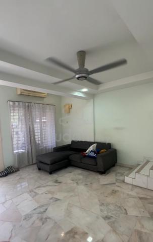 2 Storey Landed House, Taman Universiti Indah, Seri Kembangan 1