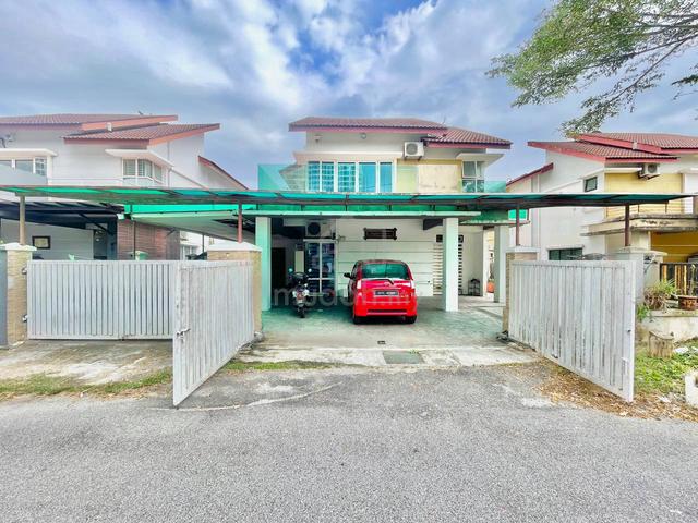 RENOVATED 2 Storey Bungalow Link House Garden Home Seksyen 15 Bangi 1