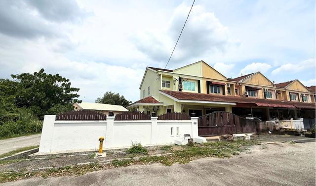Lahat Pengkalan Double Storey Corner House For Sale Full Loan Ipoh 1