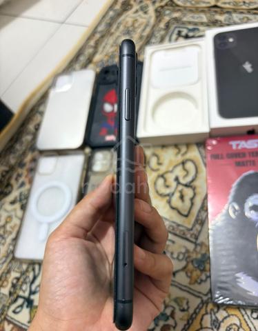 Iphone 11 128GB Fullset with Freegift - photo 6 of 6
