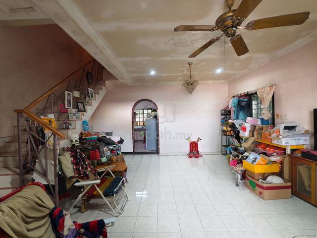 Corner 2 Storey Terrace @ Taman Sungai Besi Indah, Balakong, Cheap 1
