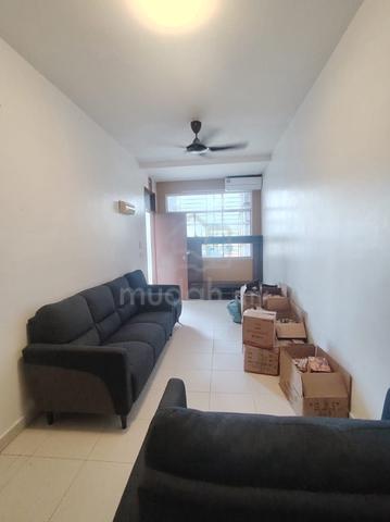 Bestari perdana townhouse ground floor almost fully / Pasir gudang 1