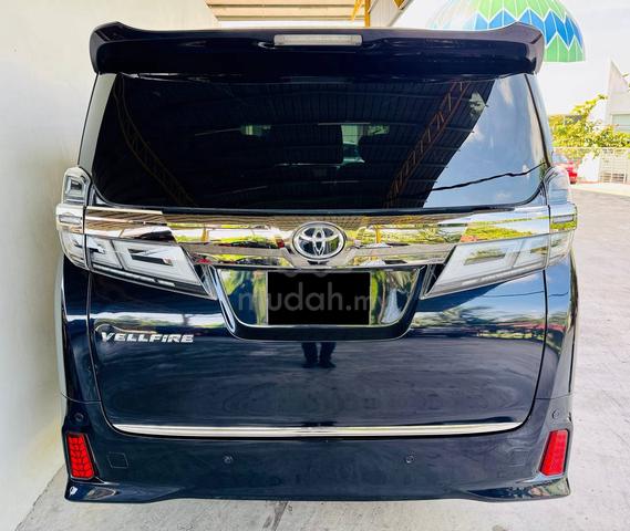 Toyota Vellfire 2.5 GZ Pilot Seat S/Roof 360 Cam - 4