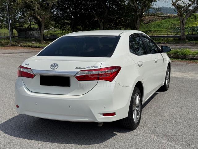 14Toyota COROLLA ALTIS 1.8 (A) 1 OWN [WARRANTY] - 2