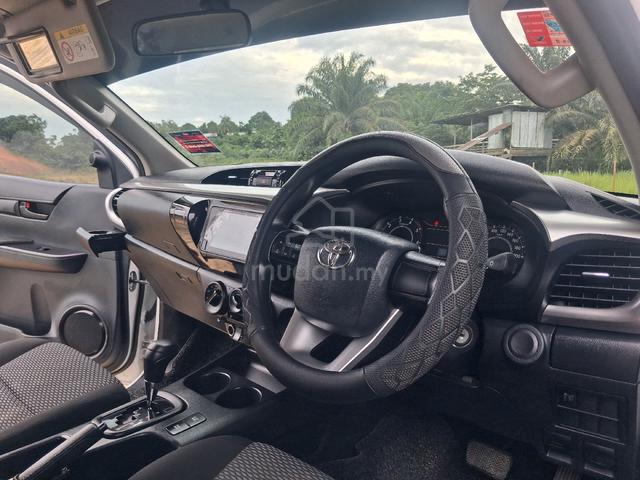 Toyota Hilux Double Cab 2.4 Auto E for Sale - 2
