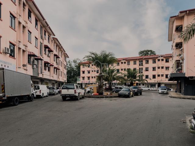 Taman Suria Shop Apartment 1