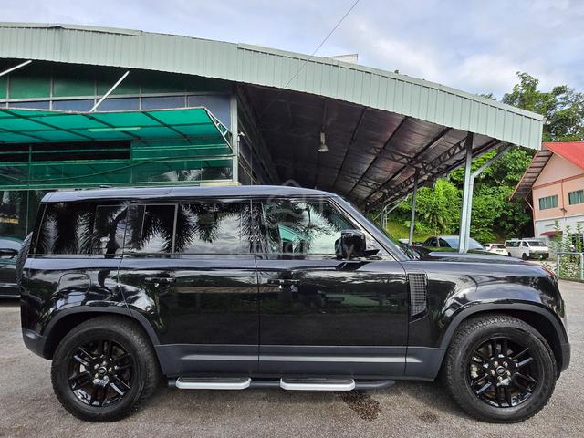 2021 Land Rover DEFENDER 110 2.0 P300 SE Full Spec - 3