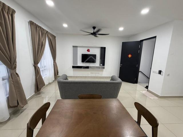Fully Furnished Eco Horizon Camdon Upper Unit For Rent @ Batu Kawan 1