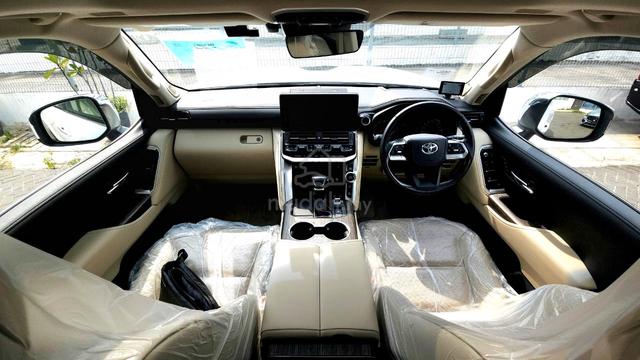 2023 Toyota LANDCRUISER 3.4 ZX FJA300W (A) - 4
