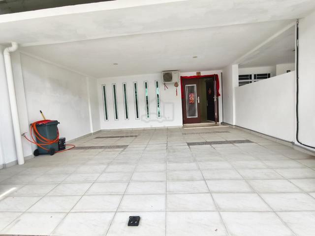 Samarahan Double Storey Intermediate for Sale 1